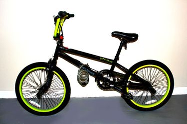Tony Hawk Subculture Park Series 20 Black with Green trimmings with the trick pegs for Sale in Cleveland Heights OH OfferUp
