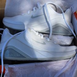 Women’s Nike Air Zoom Bella 7 Size 6.5