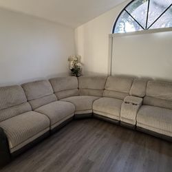 Power Reclining Sectional