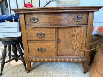 Antique Oak Sideboard Cabinet with Drawers