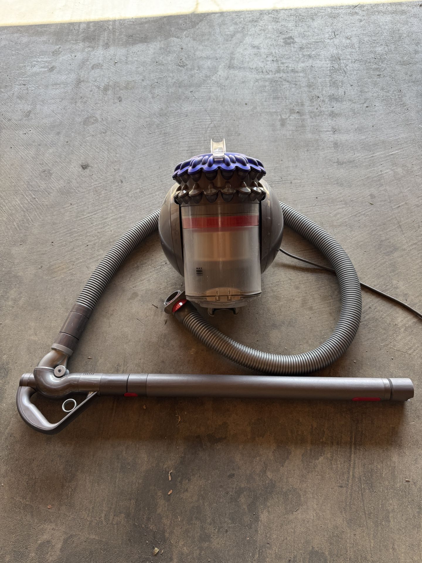 Dyson Big Ball Multi Floor vacuum cleaner