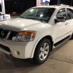 2010 Nissan Armada Platinum 