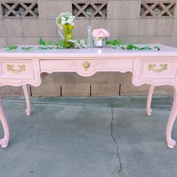 Lovely Pink French Provincial Desk