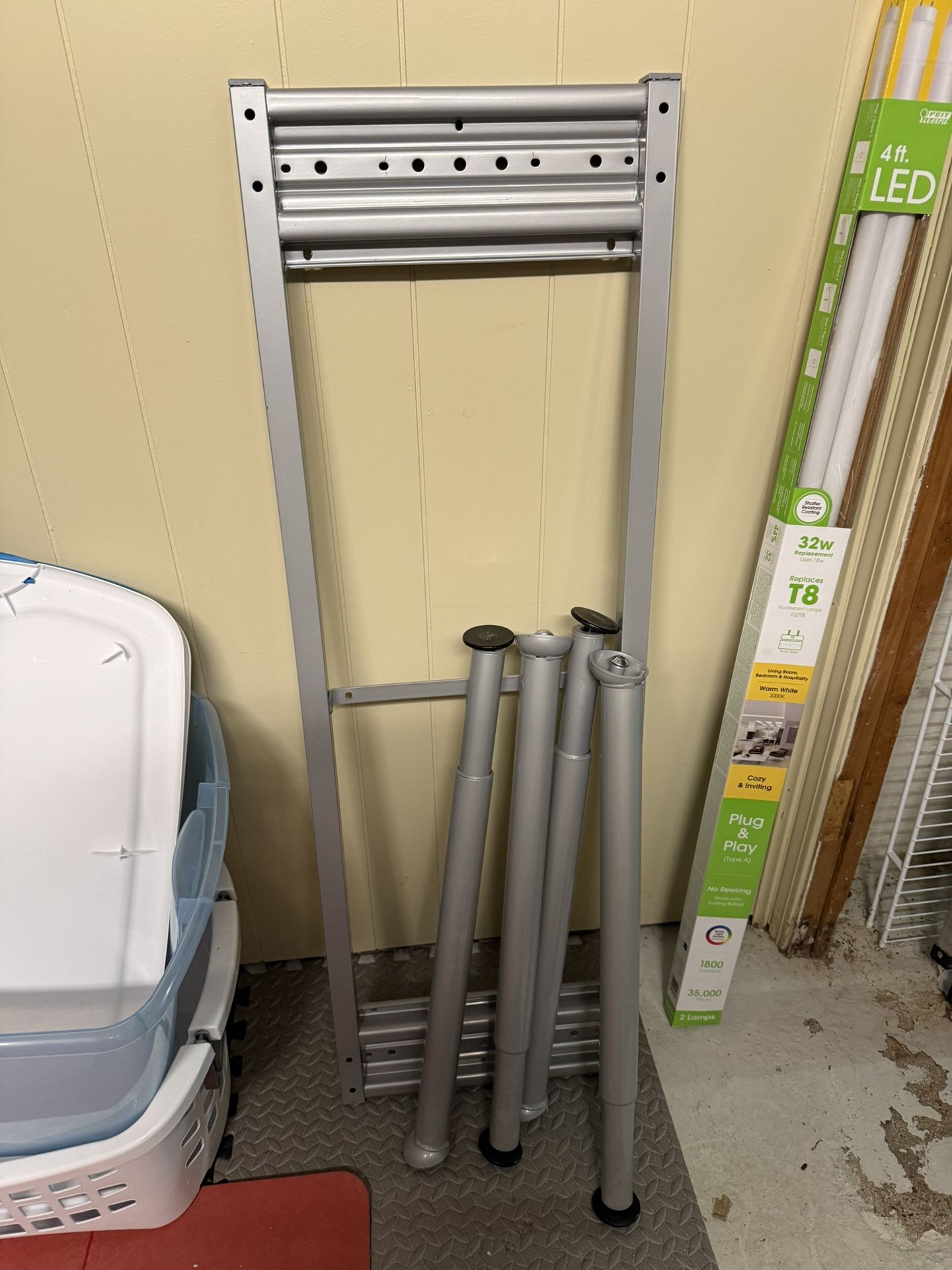 Adjustable Table Frame And Let’s