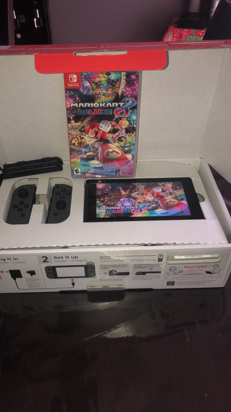 Nintendo switch with 2 game