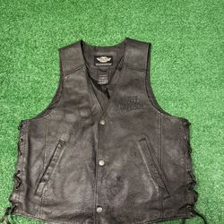 Used Harley Davidson Leather Vest Mens L Black Traditional Side Lace 98007-11VM