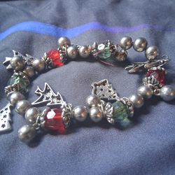 Charm bracelet