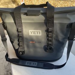 Yeti  Big Soft Cooler