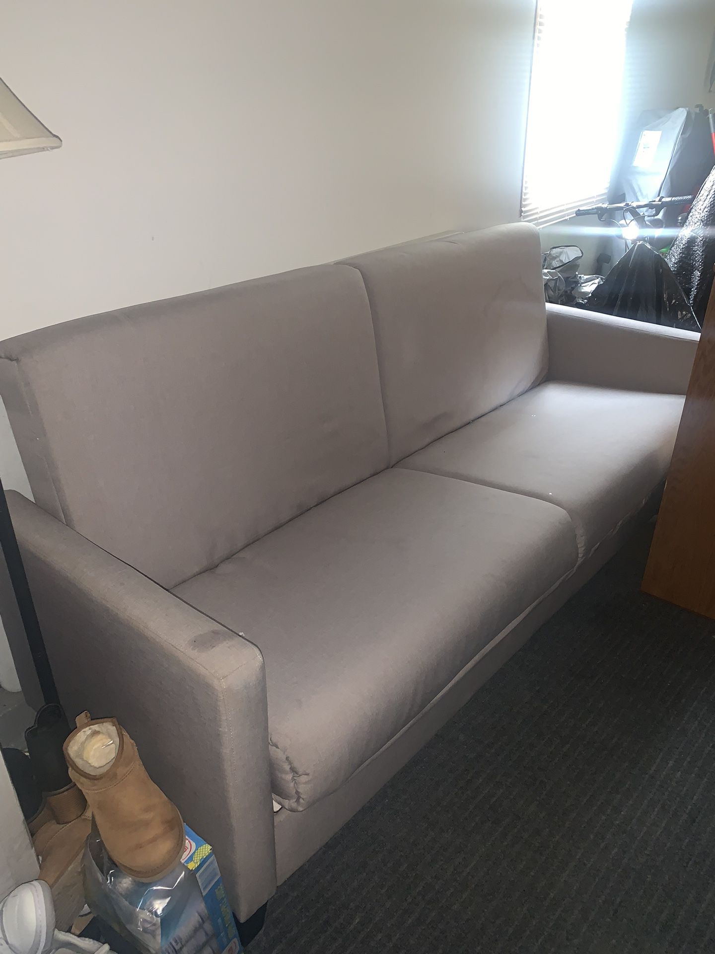 FUTON COUCH BED VERY COMFY & FREE LAMP