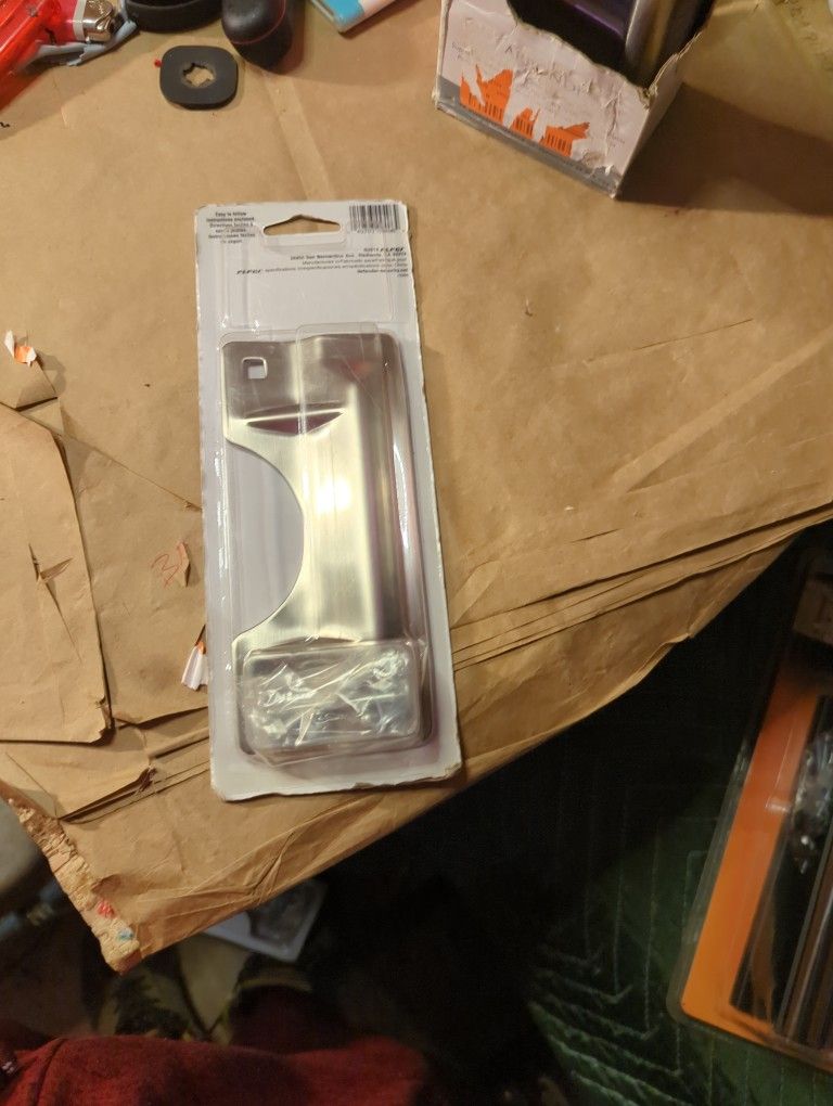 Latch Shield Defender Security Door Entry New $10
