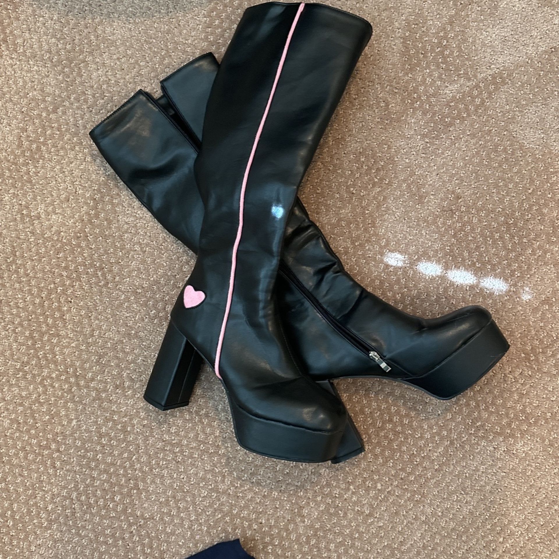 4 Pairs Beautiful Women’s Boots W Pink Line And Pink Heart