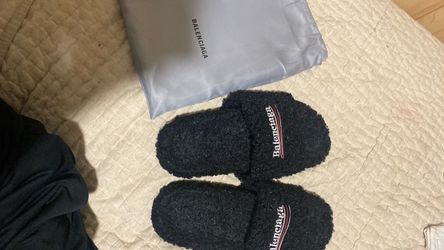 balenciaga slides