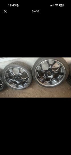 Black and chrome Asanti wheels 20 inch staggered