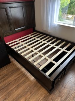 Full bed frame + Ikea desk