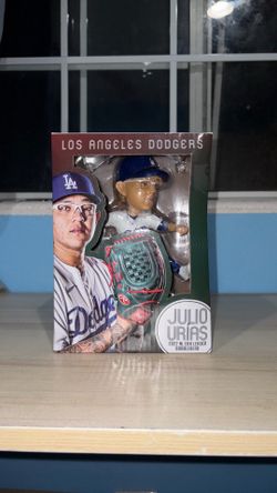Julio Urias 2022 ln leader bobblehead