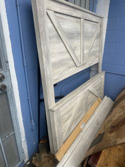 $180 Queen Size Gray Headboard Set w/ Side Rails & Support Rods – Excellent Condition
