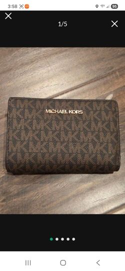 Michael Kors  Wallet Signature Logo