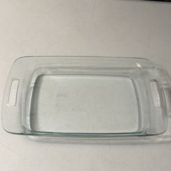 Pyrex Casserole Dish