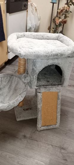 Small cat house