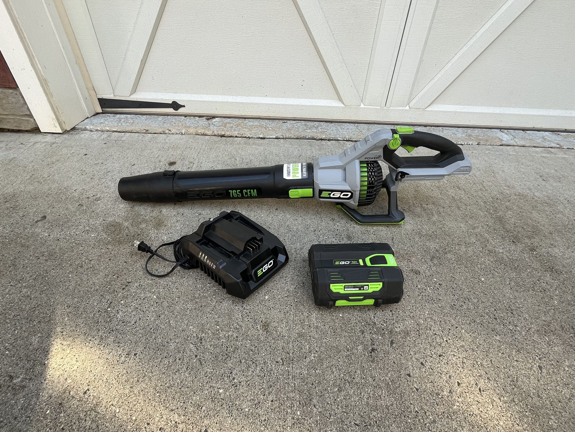 EGO 56v Leaf Blower W/ 5.0AH Battery & Charger