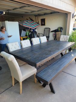 Table With 6chairs And Bench