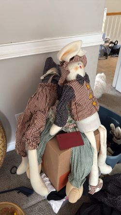 Lot Of Decorative Bunny’s