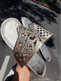 Authentic Tory Burch size 7