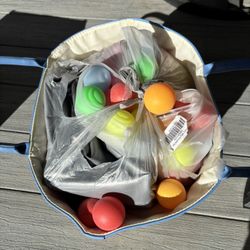 Folding Pool with 100 Plastic Balls For Toddlers 