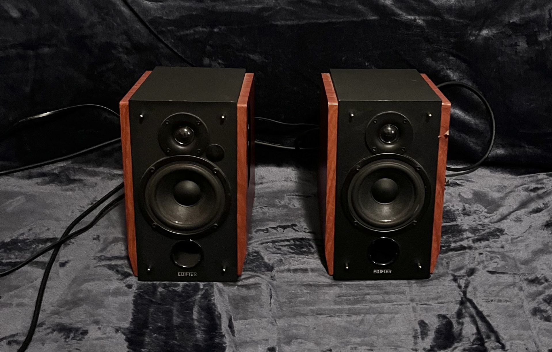Edifier R1700BT Bluetooth Monitor Speakers