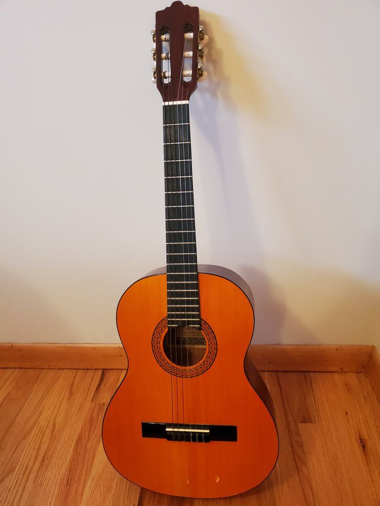 Carlo Robelli 3/4 acoustic guitar Model CC-634