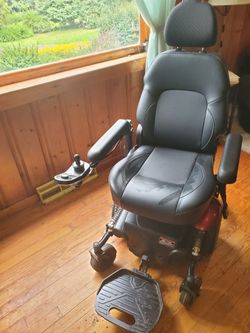 Merits Vision Sport Power Wheelchair