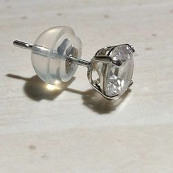 Single Stud Gold Earring