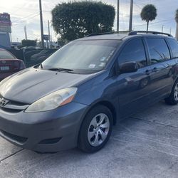 2008 Toyota Sienna