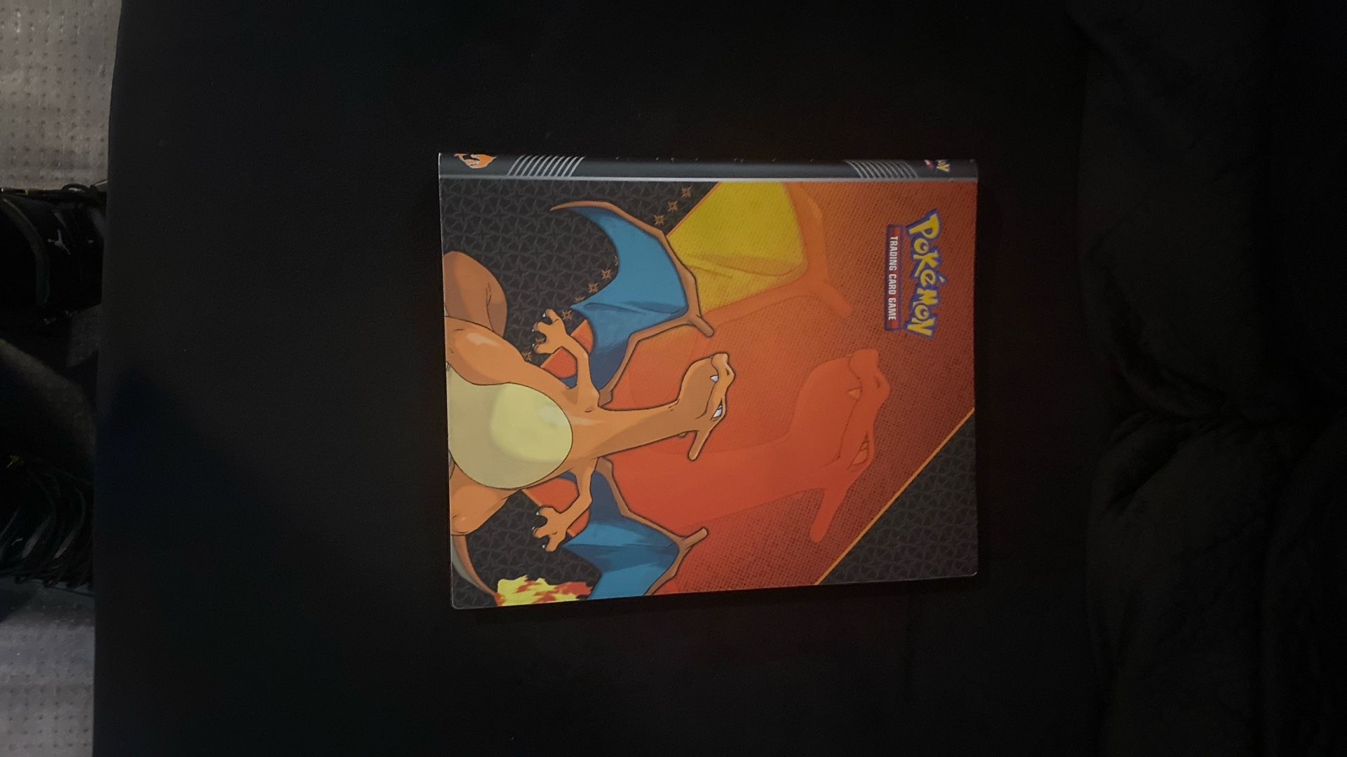  Charizard Pokémon Trading Card Binder 