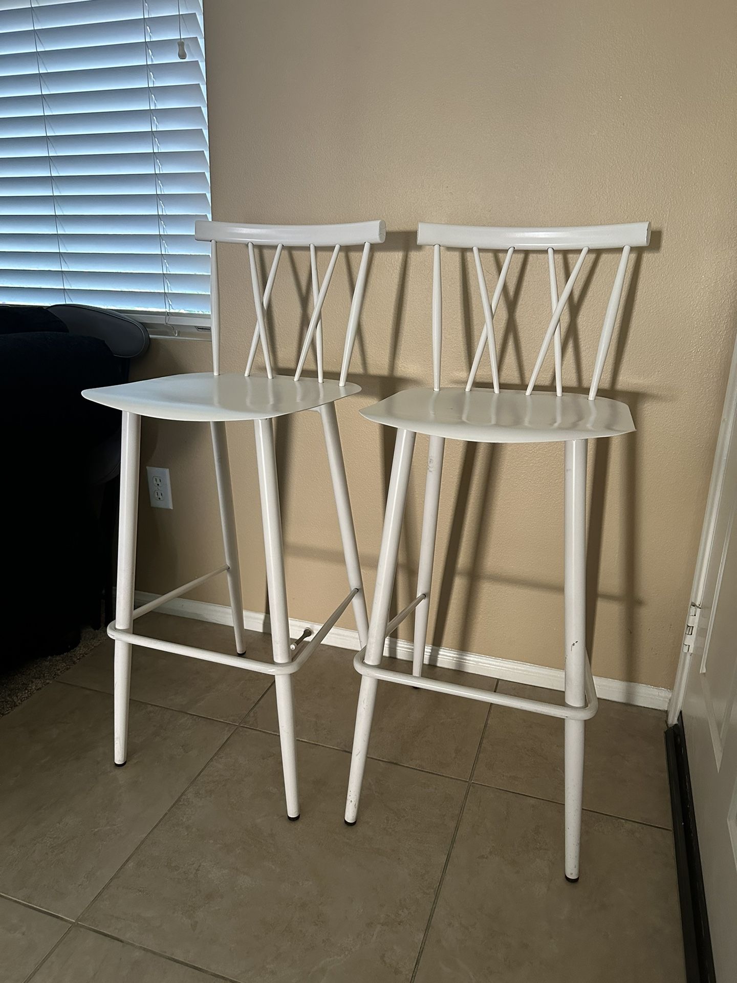 White Metal Tall Counter Stools (Set of 2 or 4)