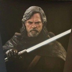 Hot Toys 🔥 Luke Skywalker Deluxe 