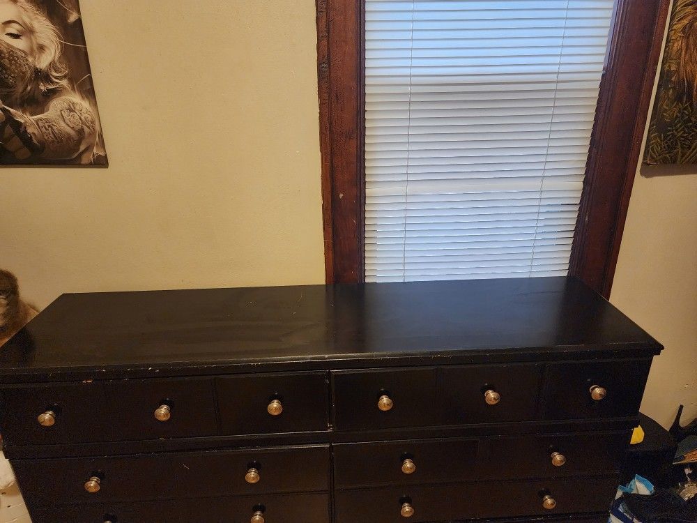 Black Dresser