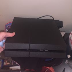 Ps4 with Games and Controller