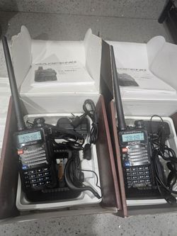 Lot of 2 BAOFENG UV-5R+ Plus Two Way Radio