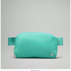 New lululemon belt bag 1L Paradise Green