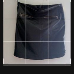 NEW- 100% LEATHER MINI SKIRT CURVED SIDES/ SLITS MEDIUM
