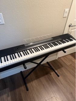 Casio CDP-130 DigitL Piano 88-Key Weighted With Built In Speakers