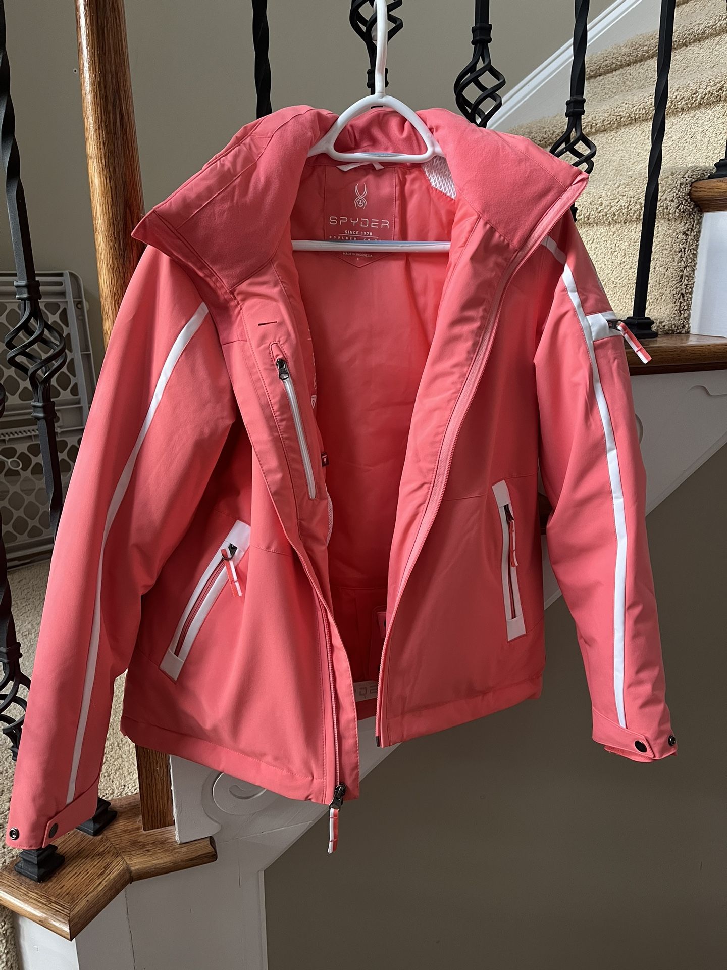 Spyder Women’s Optimist Ski Jacket - Never worn!