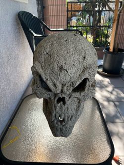 HALLOWEEN Large Skull