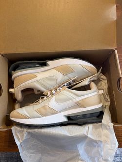 Women’s Nike Air Max Pre-Day Sneakers
