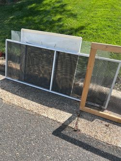 Window Screen Frames Lot FREE! 812 Keeling Drive Chesapeake