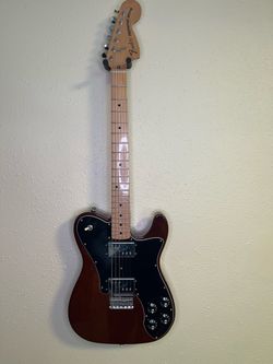 Fender Classic Series ‘72 Telecaster Deluxe Electric Guitar