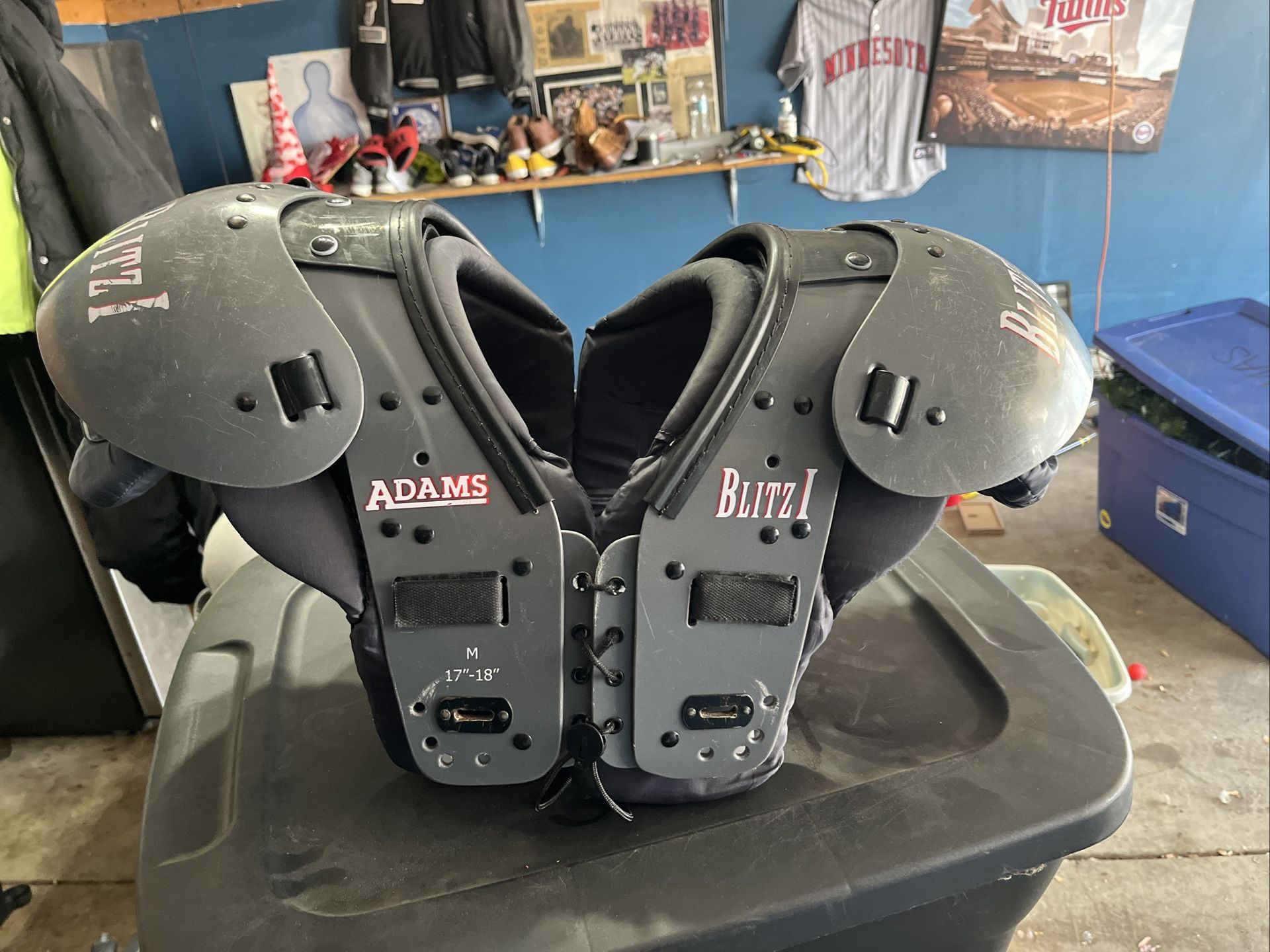 Adams Blitz II Football Shoulder Pads - Size M (17”-18”) - Used