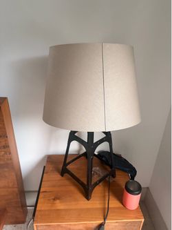 Eiffel Tower Table Lamp – Black Metal Base + Beige Shade