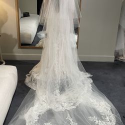 Pronovia Wedding Veil